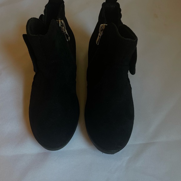 Pandaninjia Clara Black Suede Kids Zip Boots with Bow Detail, NWOT, Size 11 - Picture 9 of 10